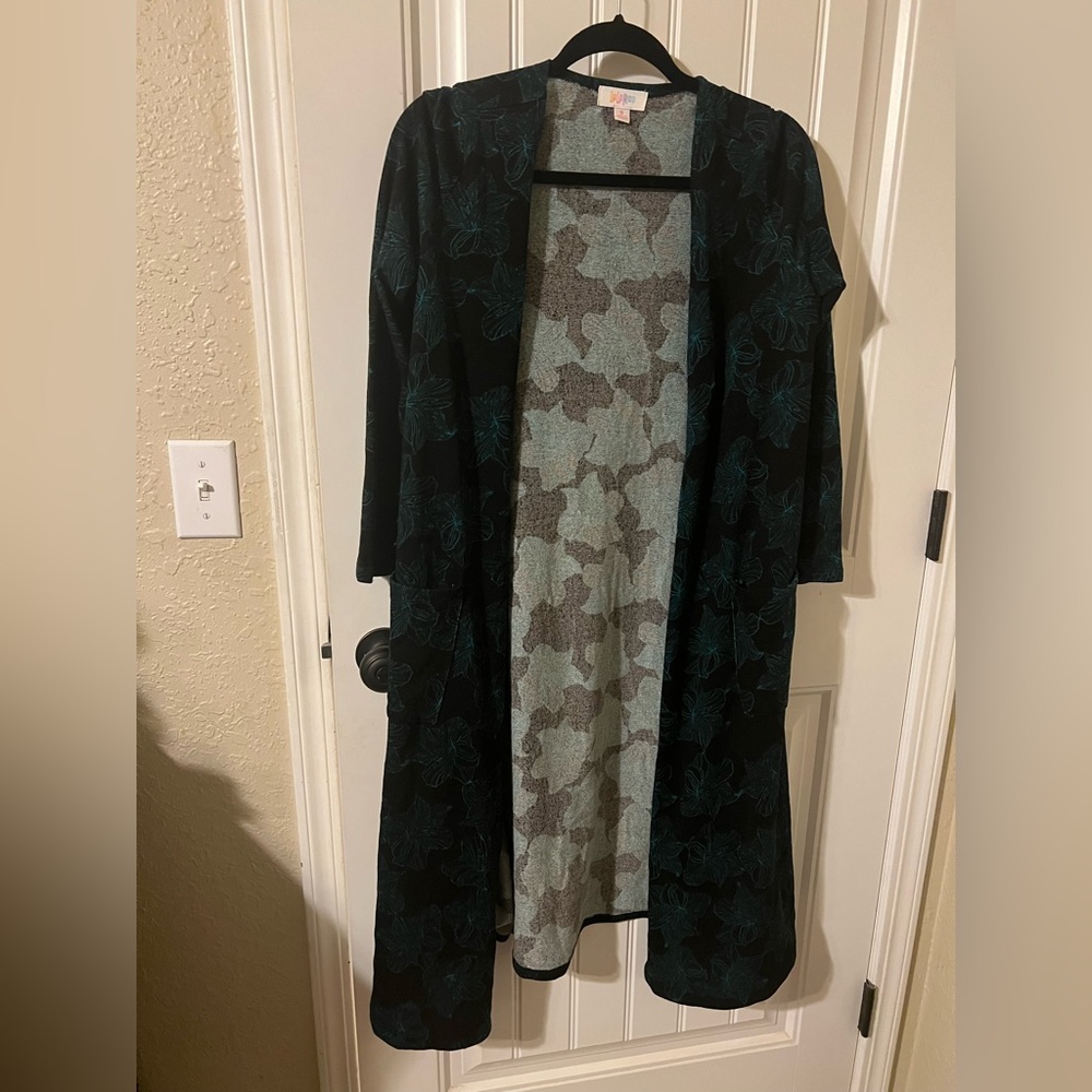 Lularoe size small cardigan long with pockets black and teal